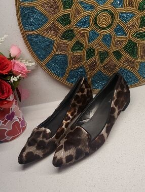 Stuart Weitzman Leopard Print Pointed Toe Flats - Brown and Black (sz 6.5)